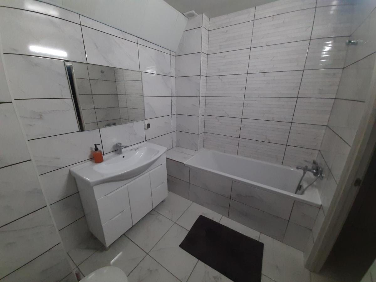 Comfortable Apartment Zamostyanska 34А Vinnytsia Exterior photo